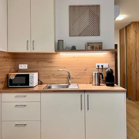 Moderny Siesta Key V Srdci Rajeckych Teplic Apartment *